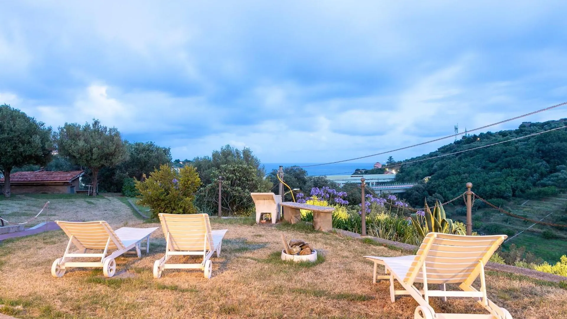 Villa Zafferano Suites - Basilico Celle Ligure