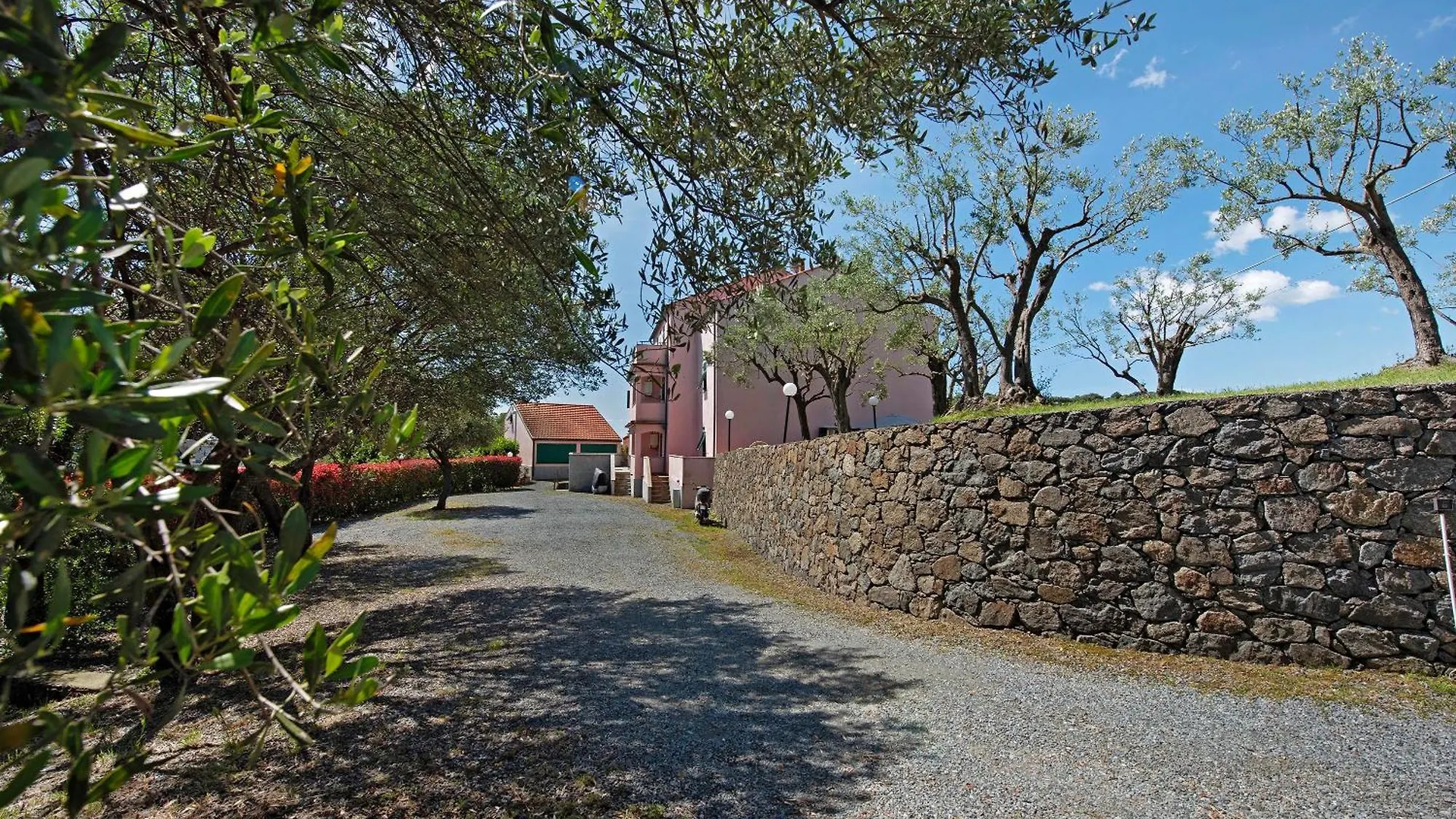 Villa Zafferano Suites - Basilico Celle Ligure 0*,  Italy